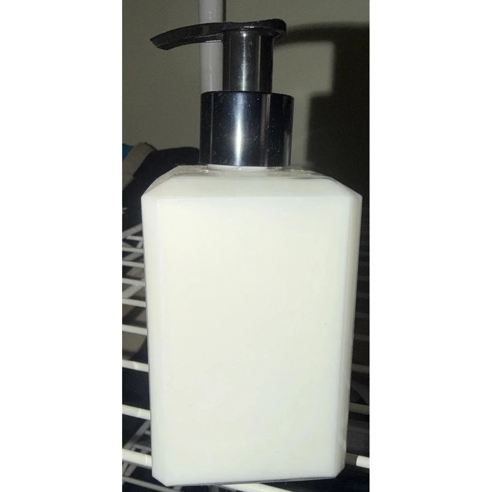 Victoria's Secret BOMBSHELL Fragrance Lotion 8.4 fl oz New